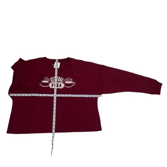 NWT Jerry Leigh F•R•I•E•N•D•S Central Perk Red Long Sleeve T-Shirt Size XXL - Picture 4 of 5